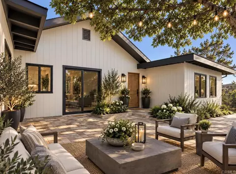 Exterior - 2115 Encinitas Blvd, Encinitas, CA 92024 photo 11 of 13