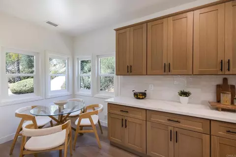 Kitchen - 28320 Kettering Ln, Escondido, CA 92026 photo 3 of 5