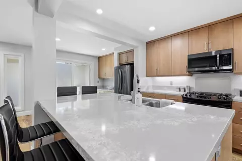 Kitchen - 3192 Via De Caballo, Encinitas, CA 92024 photo 2 of 5