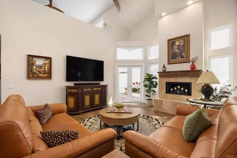 Living - 4994 Lamia Way, Oceanside, CA 92056 photo 1 of 2