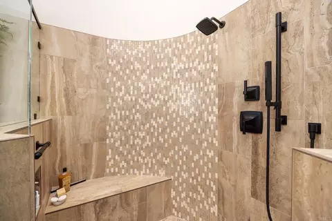 Bath - 4994 Lamia Way, Oceanside, CA 92056 photo 2 of 5