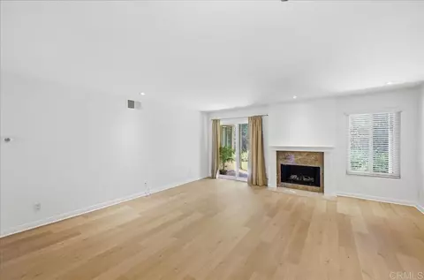 Living - 1635 Pala Lake Dr, Fallbrook, CA 92028 photo 2 of 7