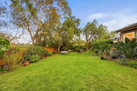 Exterior - 1751 Eolus Ave, Encinitas, CA 92024 photo 7 of 27