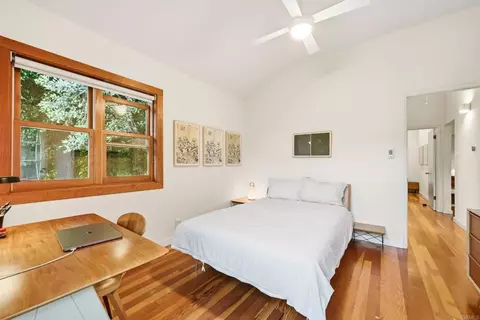 Bedroom - 1751 Eolus Ave, Encinitas, CA 92024 photo 7 of 10
