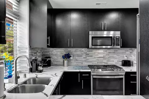Kitchen - 3587 Cameo Dr #19, Oceanside, CA 92056 photo 3 of 4