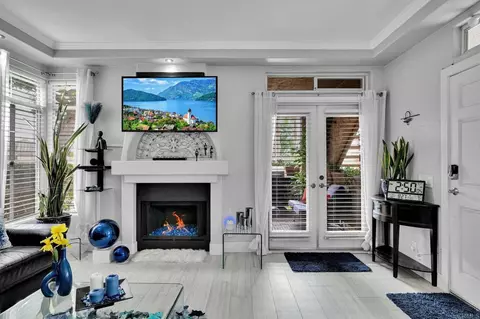 Entry Way - 3587 Cameo Dr #19, Oceanside, CA 92056 photo 1 of 2