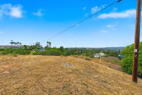 803 Quail Hill Rd, Fallbrook, CA 92028 photo 6