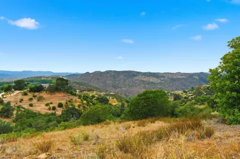 803 Quail Hill Rd, Fallbrook, CA 92028 photo 5
