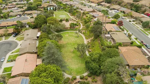 View/Area - 4719 Via Inca, Fallbrook, CA 92028 photo 2 of 4