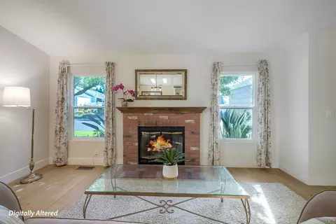 Living - 3547 Turquoise Ln, Oceanside, CA 92056 photo 2 of 3