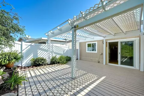 Exterior - 3547 Turquoise Ln, Oceanside, CA 92056 photo 3 of 11