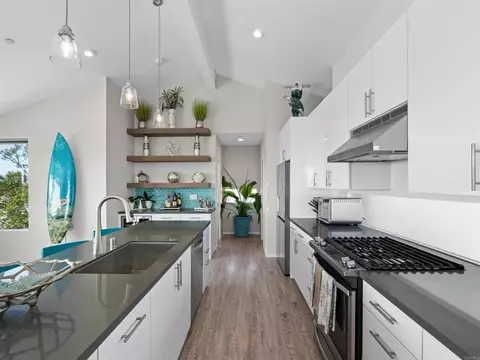 Kitchen - 1044 Arcadia Rd, Encinitas, CA 92024 photo 2 of 5