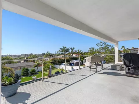 Exterior - 1044 Arcadia Rd, Encinitas, CA 92024 photo 3 of 13