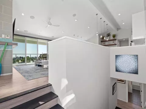 Entry Way - 1044 Arcadia Rd, Encinitas, CA 92024 photo 3 of 4