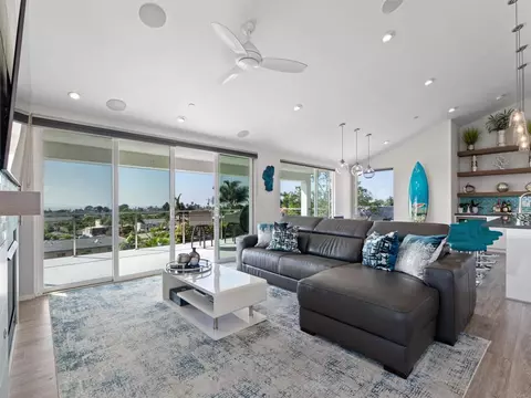 Living - 1044 Arcadia Rd, Encinitas, CA 92024 photo 1 of 2
