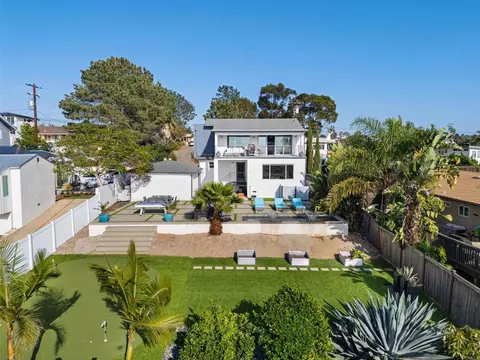 Exterior - 1044 Arcadia Rd, Encinitas, CA 92024 photo 2 of 13