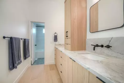 Bath - 166 Coop Ct, Encinitas, CA 92024 photo 5 of 7