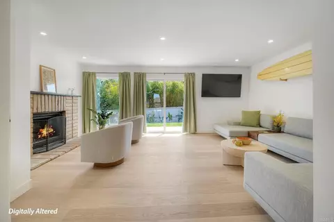 Living - 166 Coop Ct, Encinitas, CA 92024 photo 4 of 6
