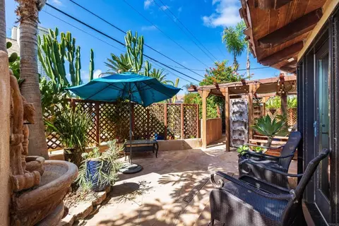 Exterior - 951 Neptune Ave, Encinitas, CA 92024 photo 3 of 6