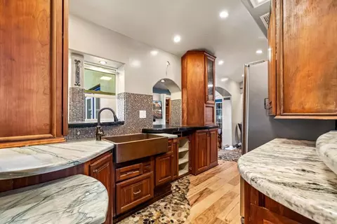 Kitchen - 951 Neptune Ave, Encinitas, CA 92024 photo 5 of 5