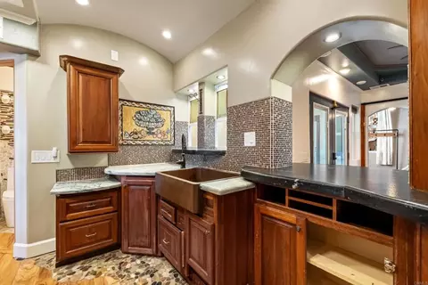 Kitchen - 951 Neptune Ave, Encinitas, CA 92024 photo 4 of 5