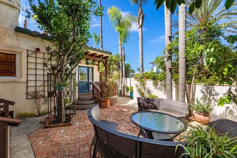 Exterior - 951 Neptune Ave, Encinitas, CA 92024 photo 1 of 6