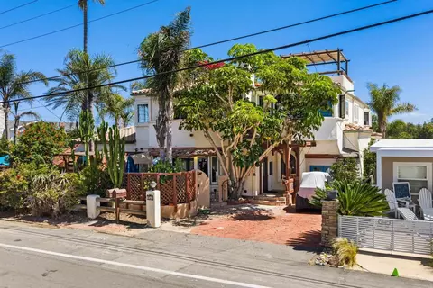 Exterior - 951 Neptune Ave, Encinitas, CA 92024 photo 4 of 6