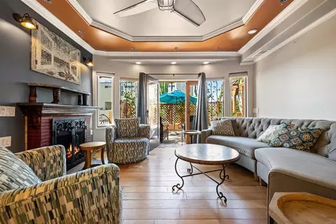 Living - 951 Neptune Ave, Encinitas, CA 92024 photo 8 of 10