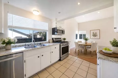 Kitchen - 931 H St, Ramona, CA 92065 photo 4 of 4