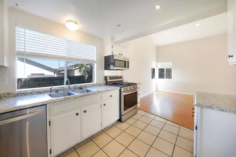 Kitchen - 931 H St, Ramona, CA 92065 photo 3 of 4