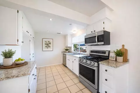 Kitchen - 931 H St, Ramona, CA 92065 photo 2 of 4