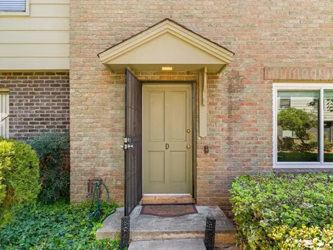 Entry Way - 1253 N Mollison Ave #D, El Cajon, CA 92021 photo 1 of 3