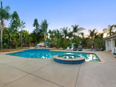 Exterior - 886 Singing Trails Dr, El Cajon, CA 92019 photo 7 of 22