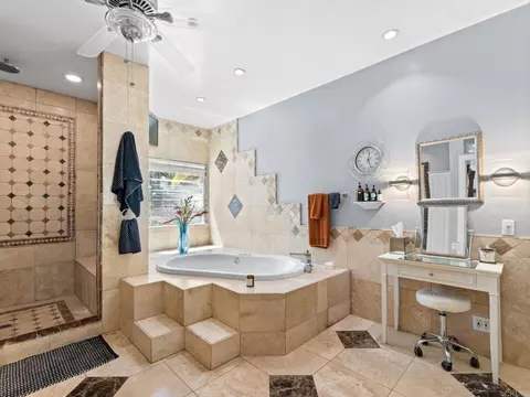 Bath - 886 Singing Trails Dr, El Cajon, CA 92019 photo 2 of 10