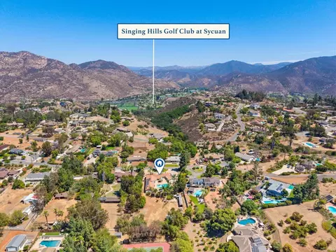View/Area - 886 Singing Trails Dr, El Cajon, CA 92019 photo 5 of 7
