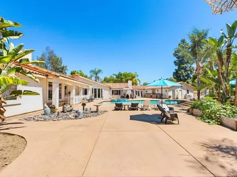 Exterior - 886 Singing Trails Dr, El Cajon, CA 92019 photo 10 of 22