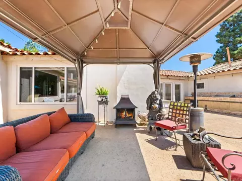 Exterior - 886 Singing Trails Dr, El Cajon, CA 92019 photo 11 of 22