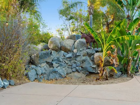 Exterior - 886 Singing Trails Dr, El Cajon, CA 92019 photo 16 of 22