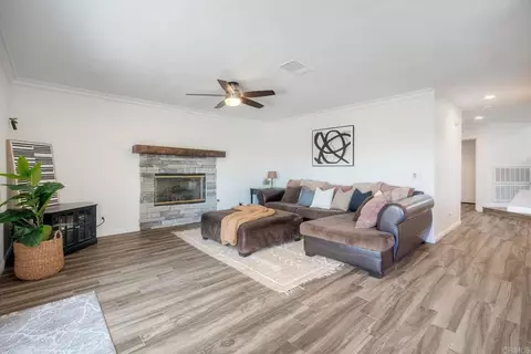 Living - 2424 Papyrus Ct, Oceanside, CA 92054 photo 4 of 6