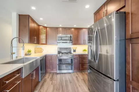 Kitchen - 2424 Papyrus Ct, Oceanside, CA 92054 photo 2 of 4