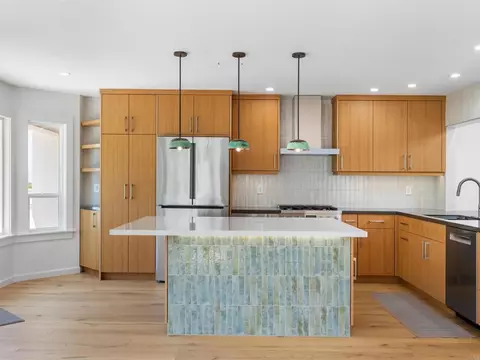 Kitchen - 4957 Alicante Way, Oceanside, CA 92056 photo 3 of 7
