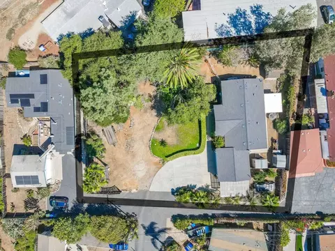 View/Area - 224 Astro Ct, Vista, CA 92083 photo 3 of 6