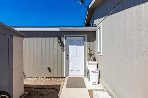 Exterior - 224 Astro Ct, Vista, CA 92083 photo 8 of 12