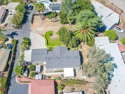 View/Area - 224 Astro Ct, Vista, CA 92083 photo 4 of 6