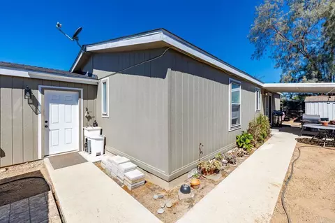 Exterior - 224 Astro Ct, Vista, CA 92083 photo 7 of 12