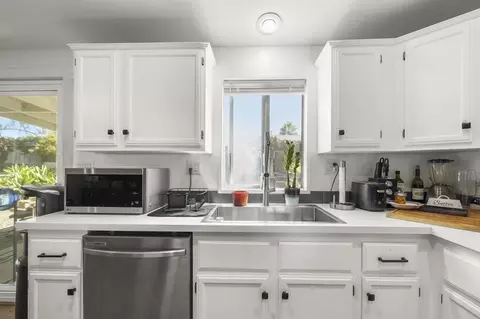 Kitchen - 224 Astro Ct, Vista, CA 92083 photo 4 of 6