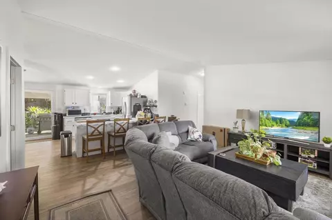 Living - 224 Astro Ct, Vista, CA 92083 photo 1 of 5