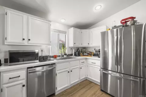 Kitchen - 224 Astro Ct, Vista, CA 92083 photo 6 of 6