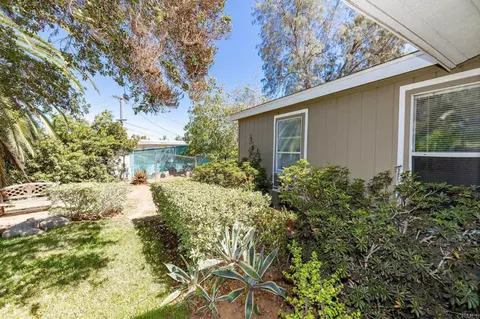 Exterior - 224 Astro Ct, Vista, CA 92083 photo 5 of 12