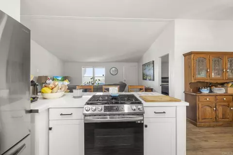 Kitchen - 224 Astro Ct, Vista, CA 92083 photo 5 of 6